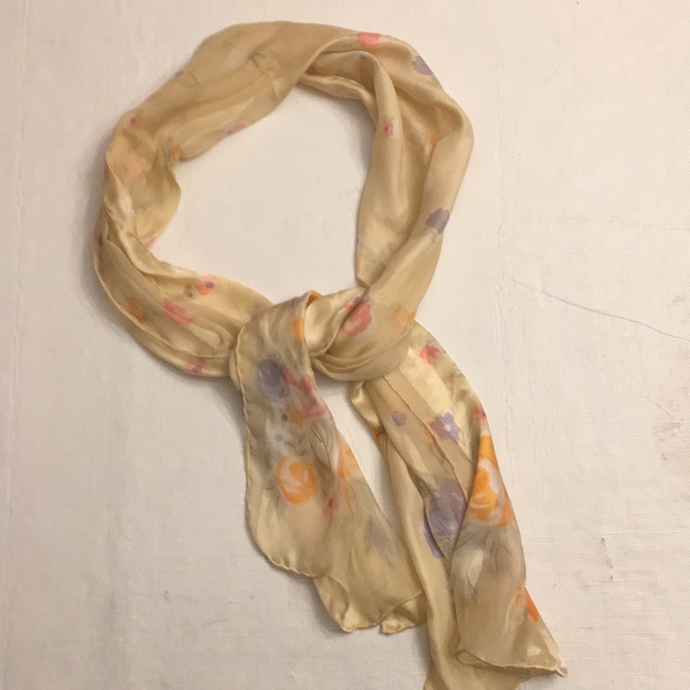 Oblong floral scarf